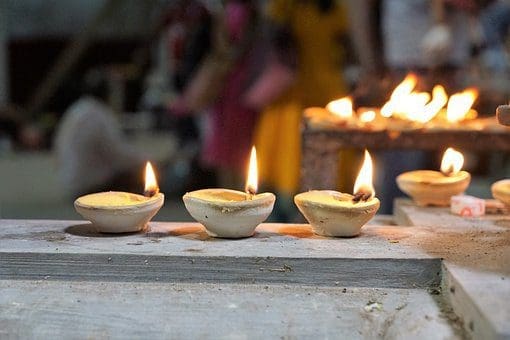 candle-3211183__340